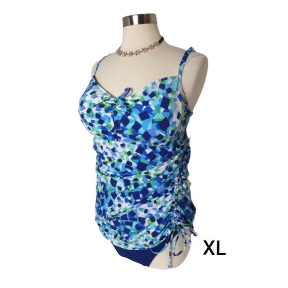 Women's Plus Swimsuit XL Slimming Tummy Control Shirred Sarong One Piece XL NWT - Picture 1 of 10